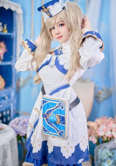 五男一女np慎入h虐_4K高清在线