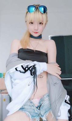 小妈妈的秘密_720超清在线观看