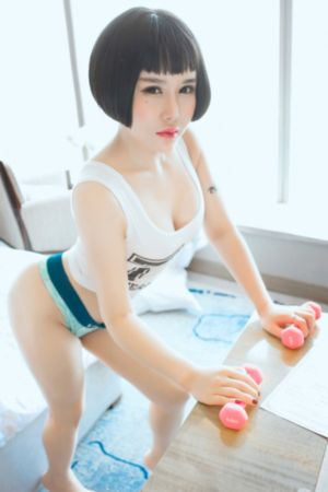 漆黑的长袍_蓝光电影在线观看