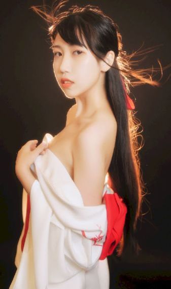 小姑娘3中汉字_HD韩国电影在线观看