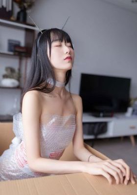 金发美女大战黑人双枪_720高清电影在线